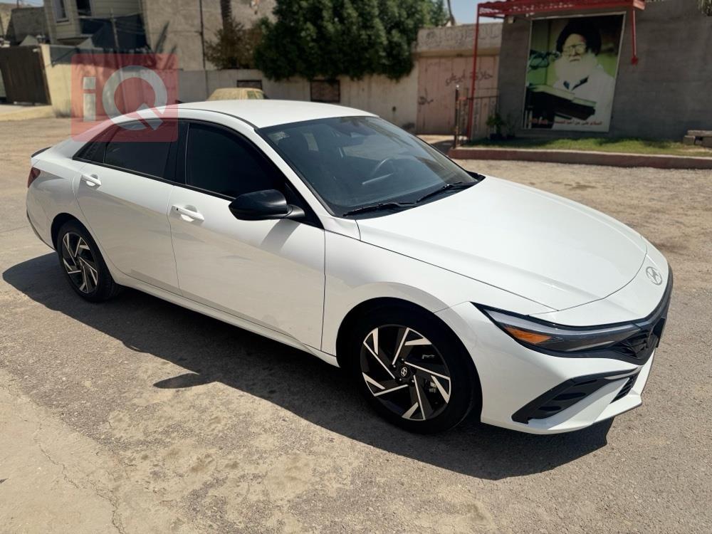 هیوندای ئەلەنترا